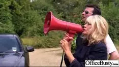 Reproduzir Ele acabou olhando para um casal quando faziam sexo e os filmava