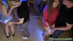 Oynat Daha Genç Bir Adam Ve Noel Baba Tarafından Götte Becerdin