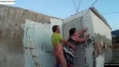 Abspielen Fette Brille um die Ecke gefickt