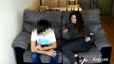 Jouer È sicura che il cazzo della sua amica possa renderla felice ma vuole essere trasmessa