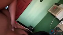 Reproduzir Rapidinha com a morena reclamante e enchendo ela