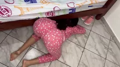Odtwórz Ukryte aktywa pasierbice: brudny chwyt ojca w anale doggystyle anal