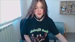 Redare Frumoasa spectacol pentru webcam pentru adolescenți: Pussy Flashing și Dildo Play