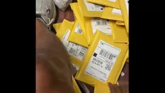 تشغيل رحلة السلطة في Walmart: يتم القبض على المدير المهين في لقاء Break Room